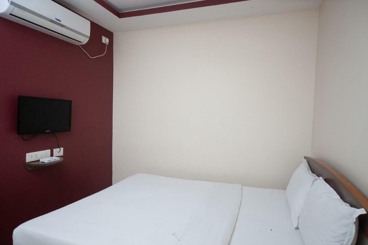 Spot On 37272 Alfa Palace Hotel 3*