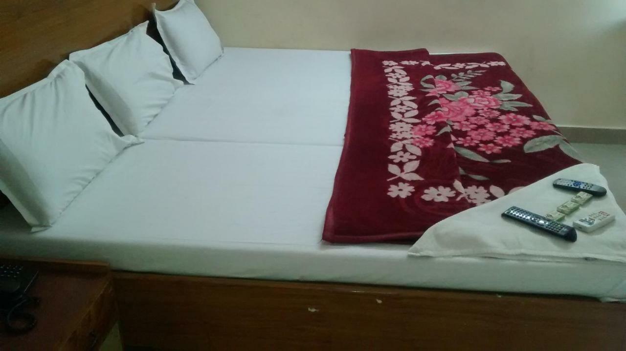 Central Saphire Residency Guest house *
