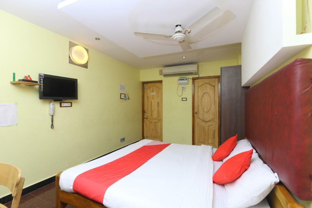 Oyo 8973 Velachery Chennai