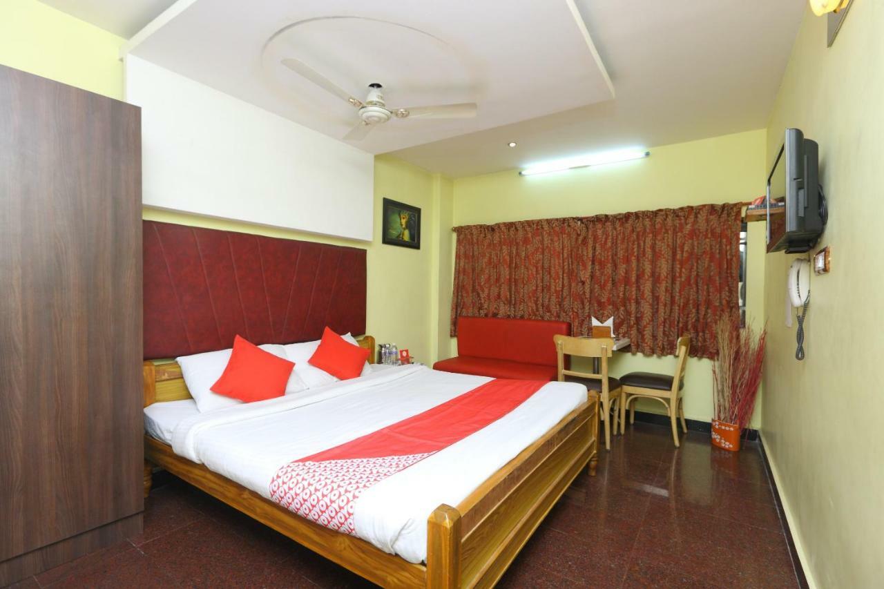 Oyo 8973 Velachery 3*