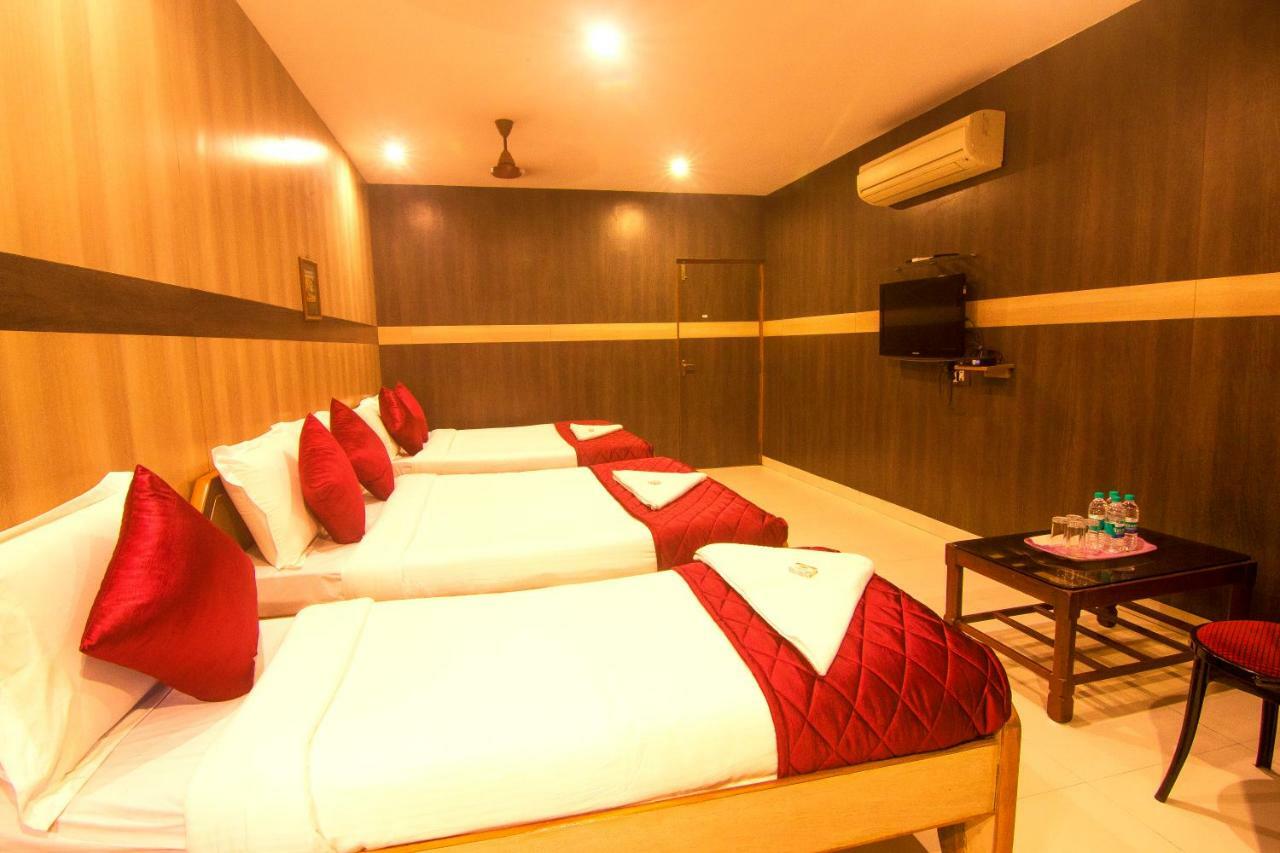 Jjs Park Hotel 2*