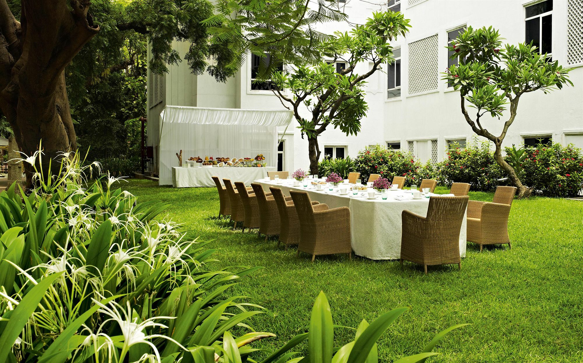Hotel Taj Connemara, Chennai