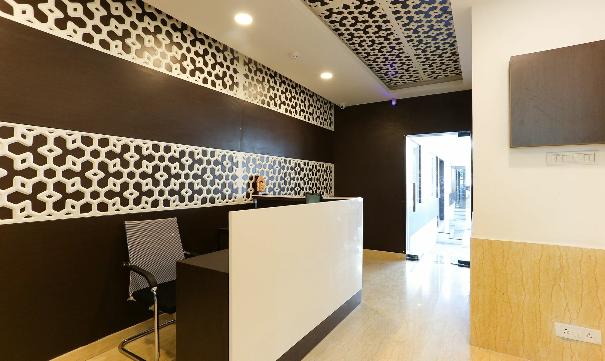 Majestic 3* Chennai