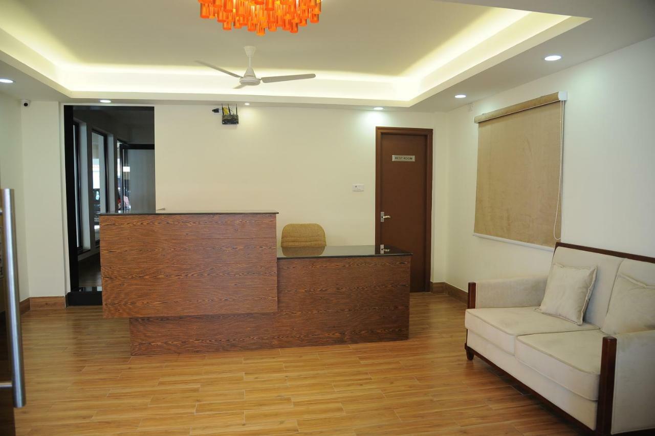 Bay Service Apartment *