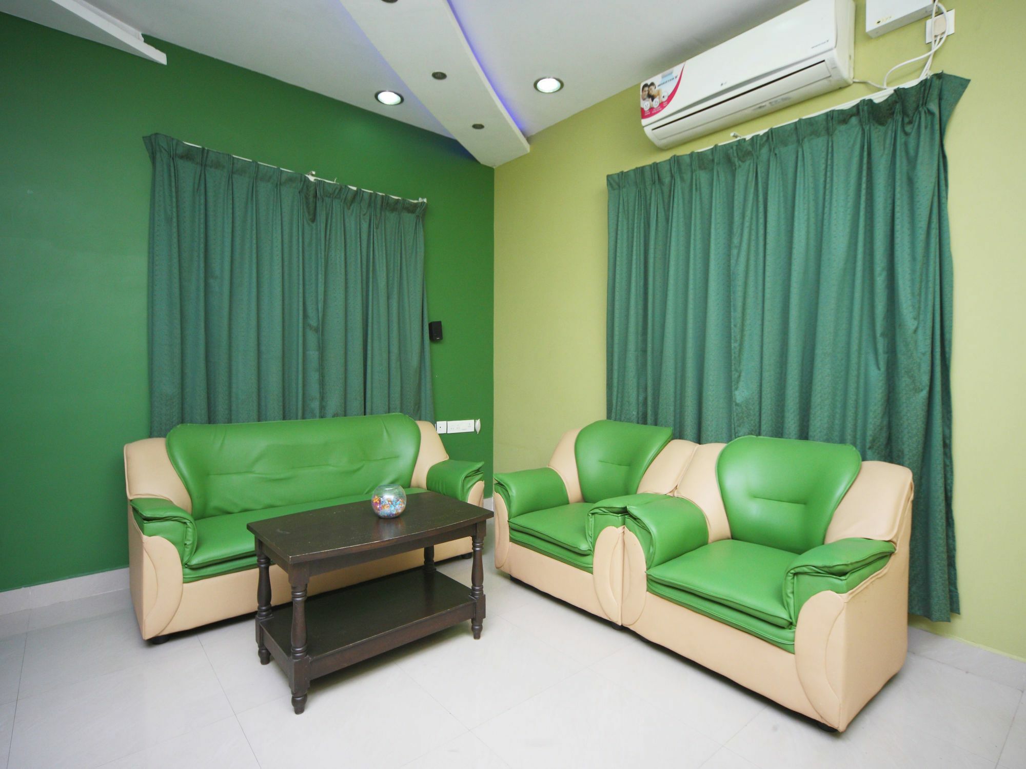 Guest house Max Classic Serviced 2*