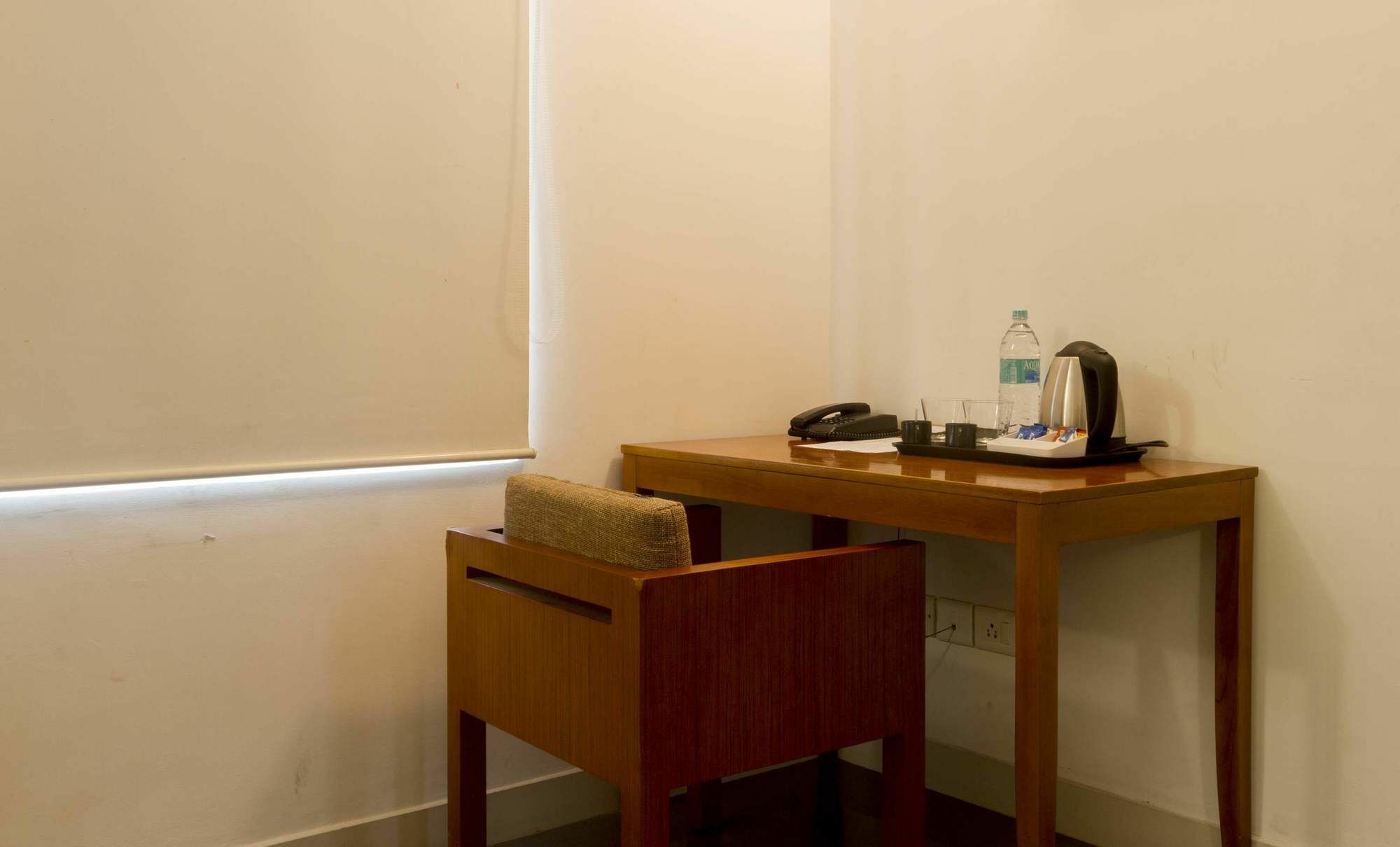 Hotel Capital O 35927 Comfort Suites 3*