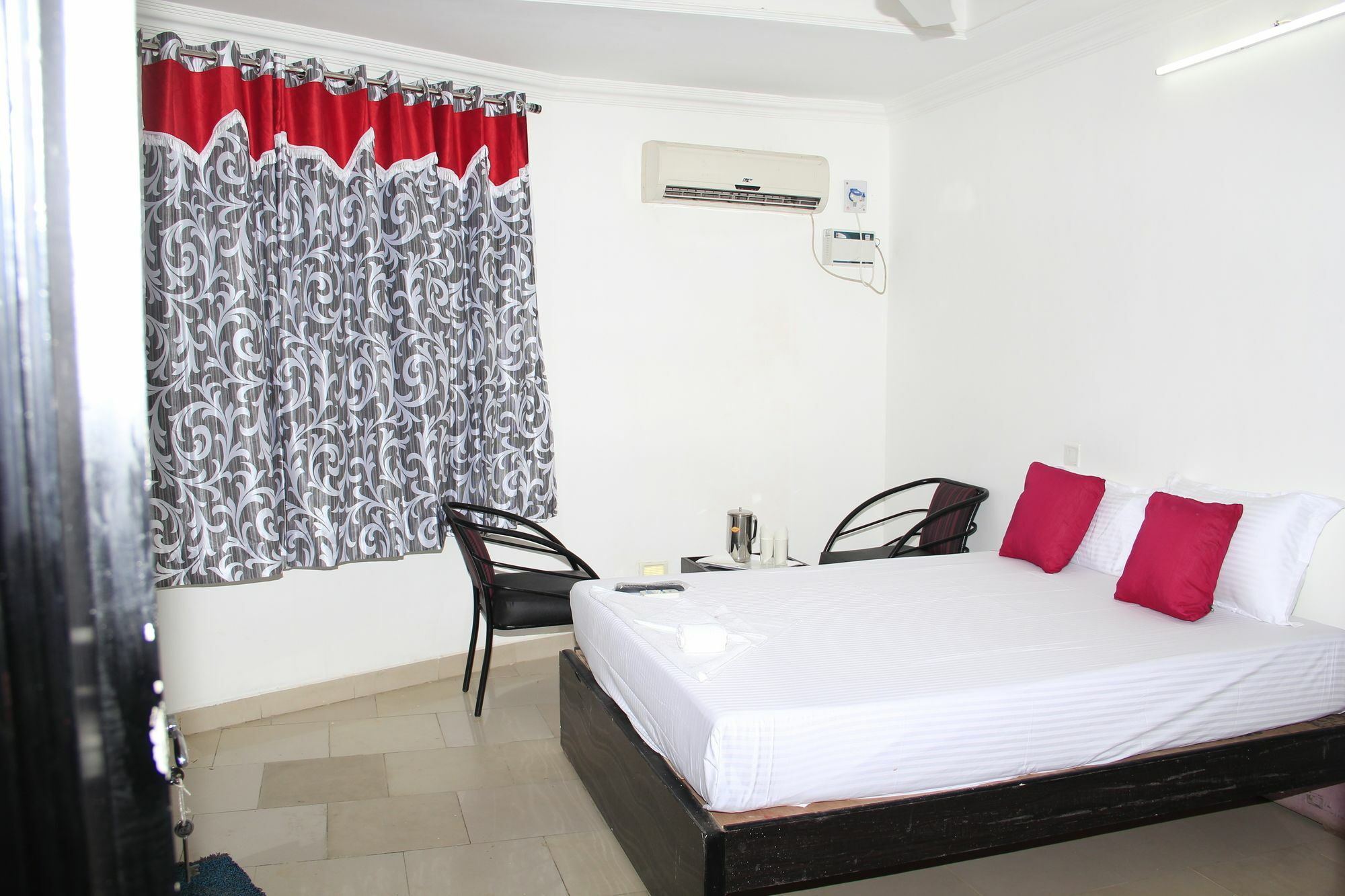 O Pink Hotel Chennai