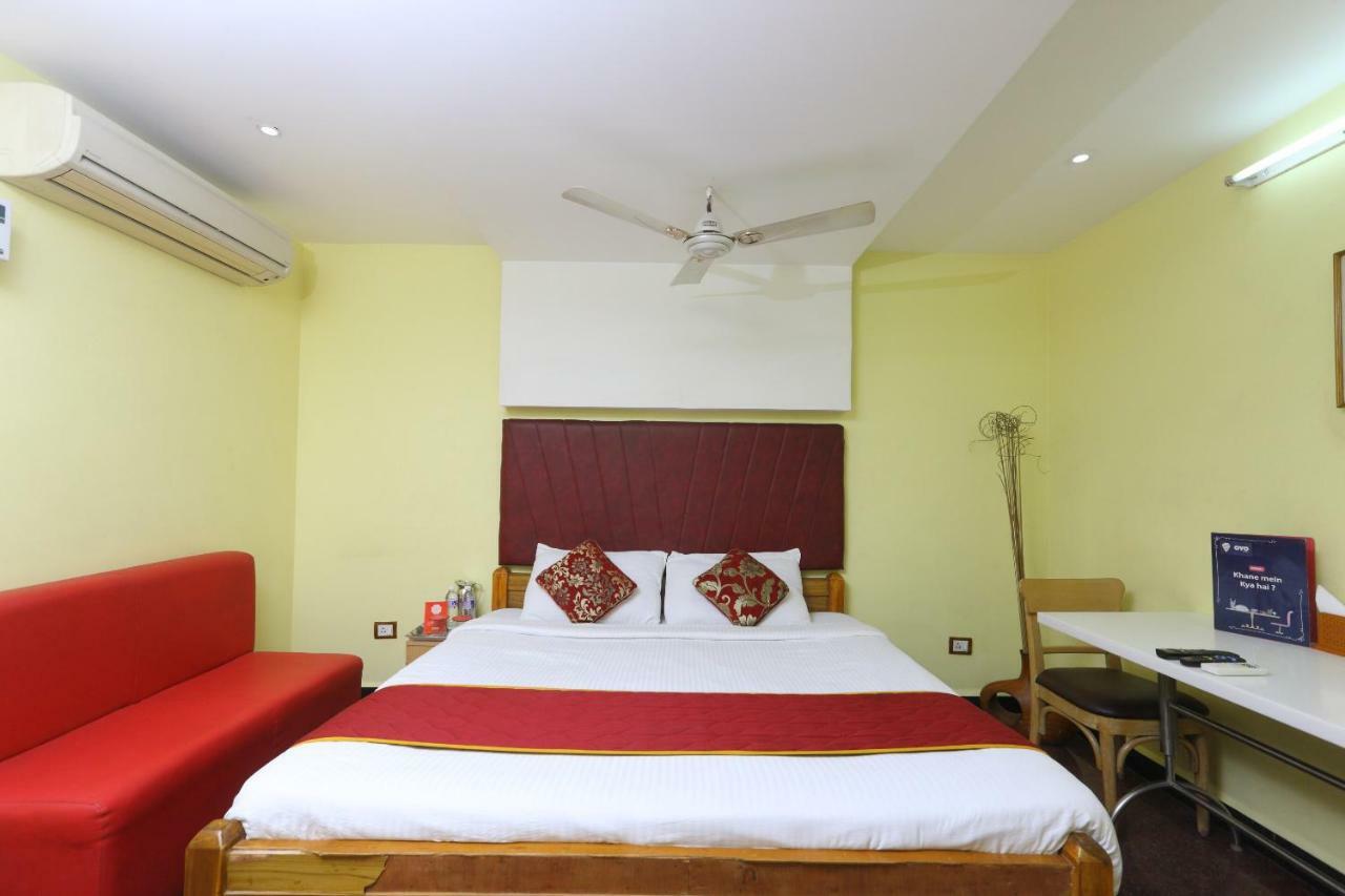 Hotel Oyo 8973 Velachery