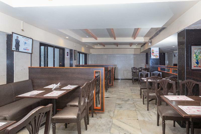 Hotel Oyo 5377 Raaj Bhaavan 2*