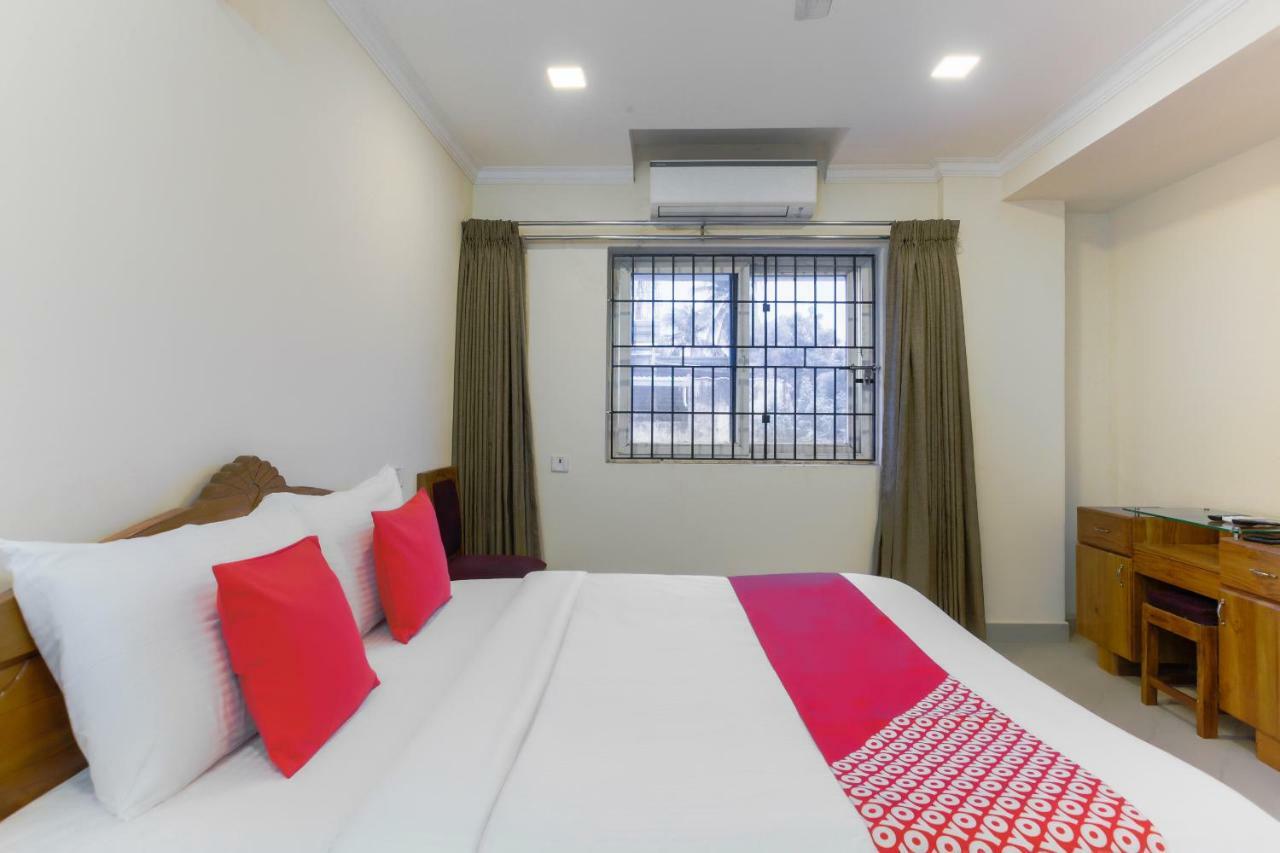 Guest house Oyo 47969 Red Shield Chennai