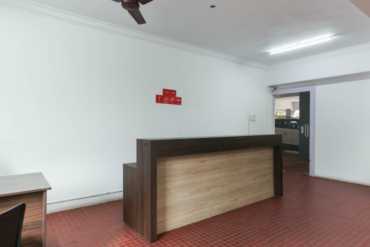 Guest house Oyo 47969 Red Shield Chennai