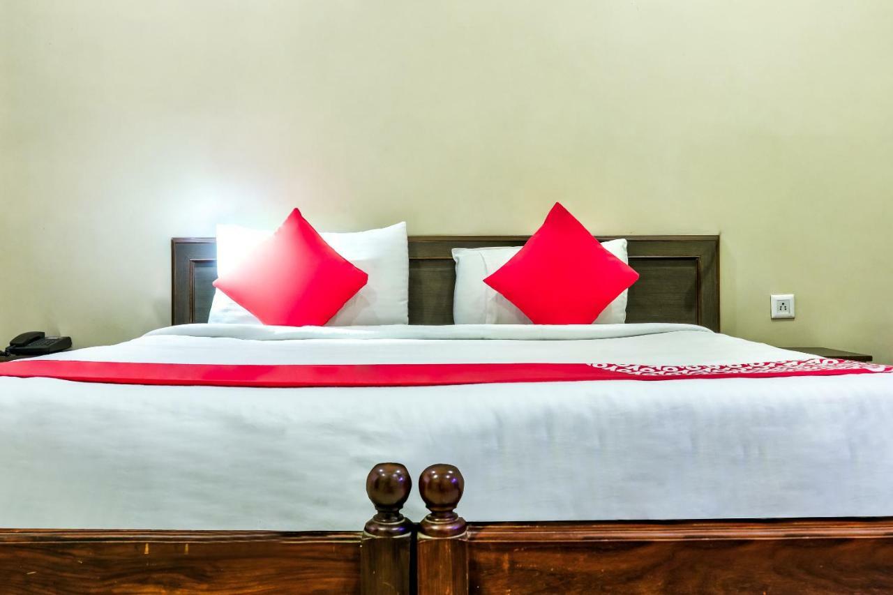 Homestay Oyo 8062 Raj Residency Chrompet