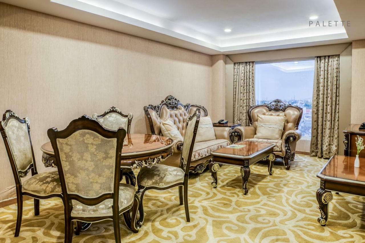 Le Palace Hotel