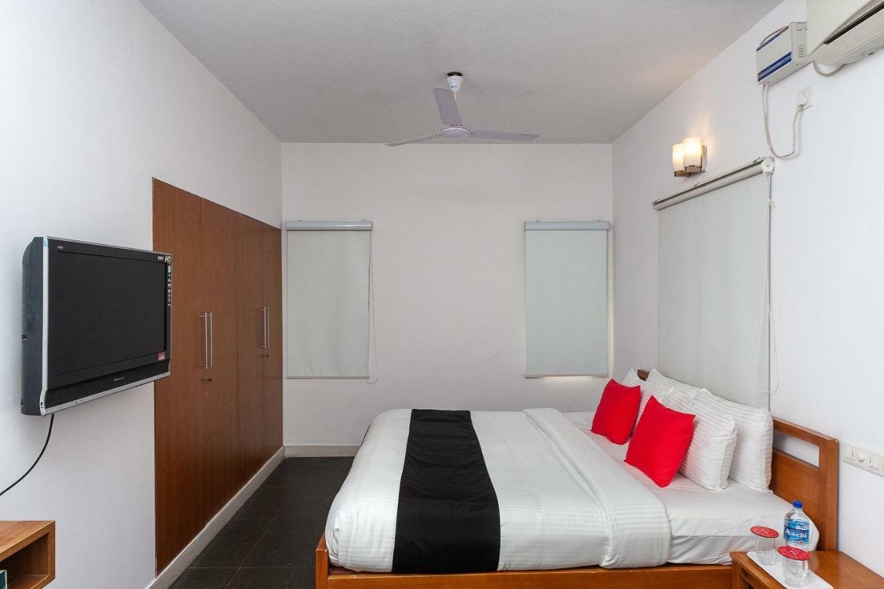 Capital O 35927 Comfort Suites Hotel
