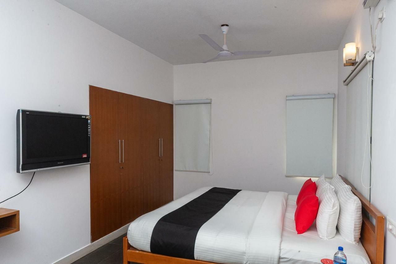 Capital O 35927 Comfort Suites