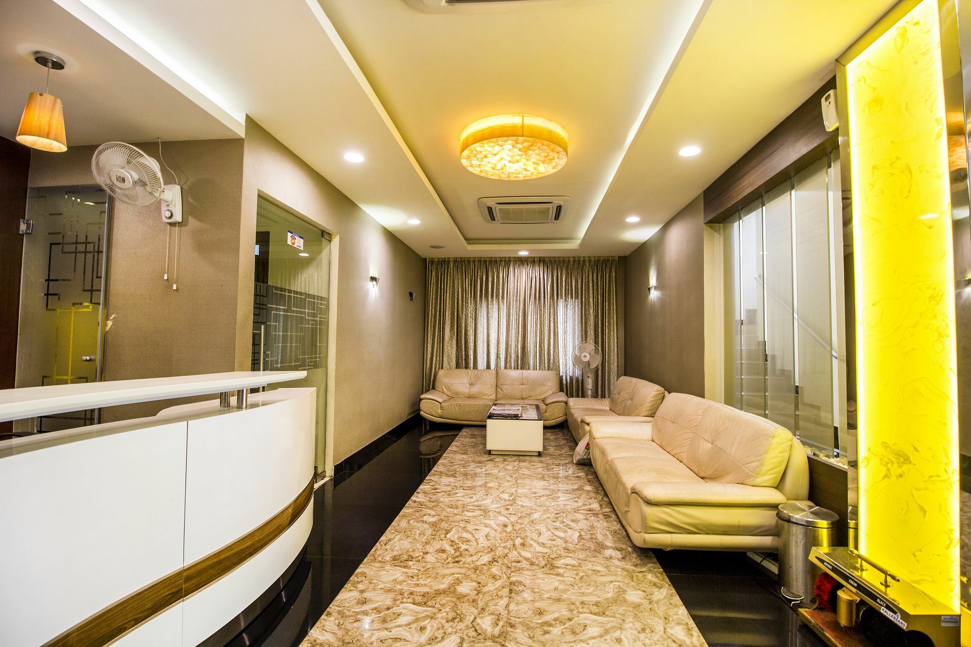 Hotel Fabhotel Alreef Residency 3*