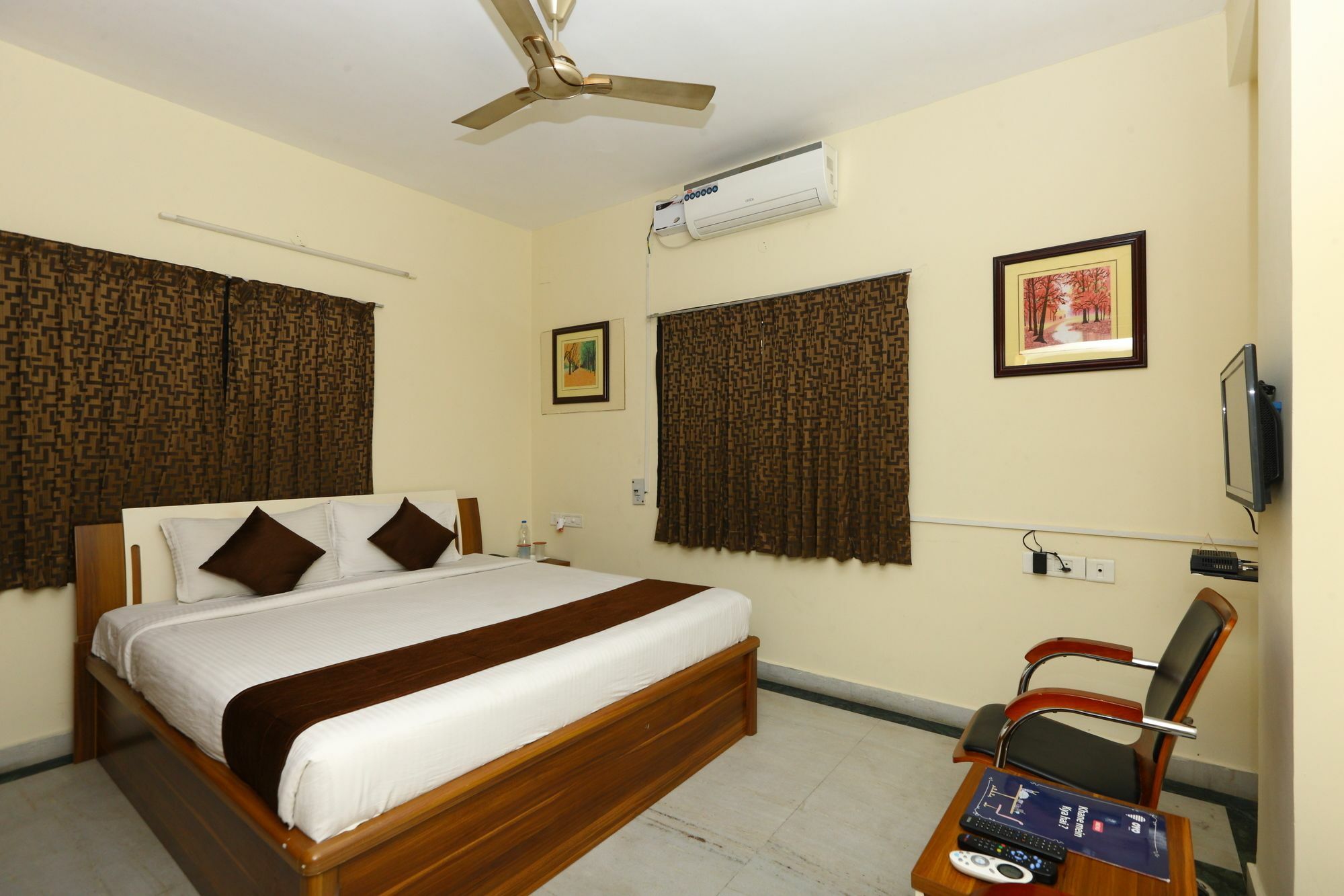 Hotel Oyo 2559 Rich Residency Chennai