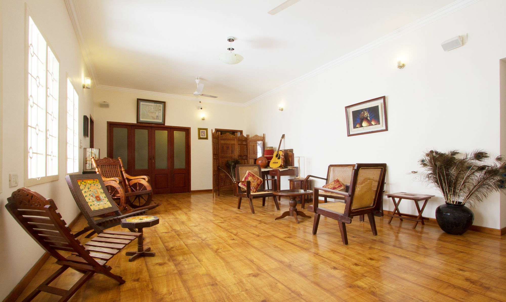 Treebo Trend Niketana Hotel 3*