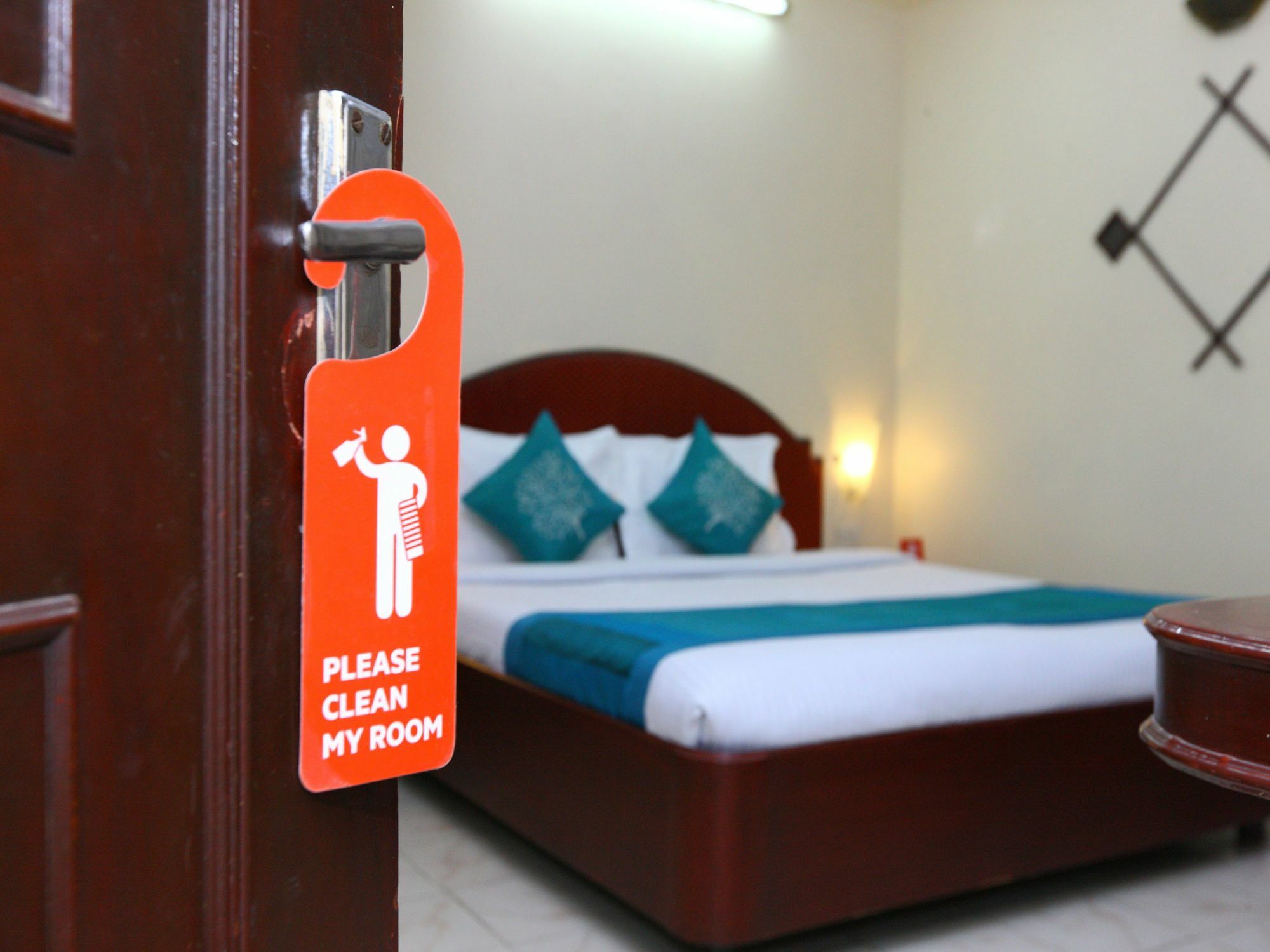Oyo 6759 Sky Park Hotel