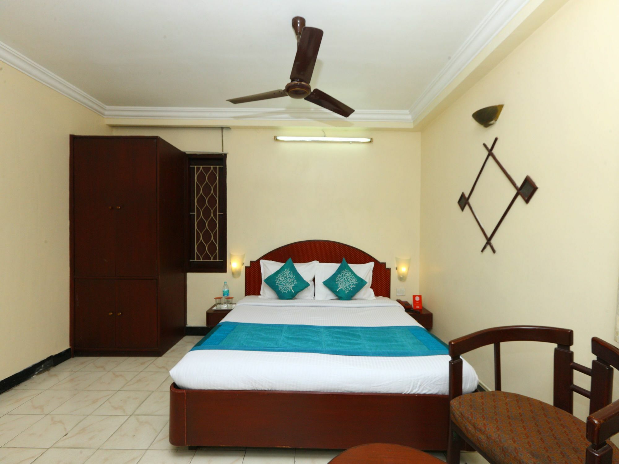 Oyo 6759 Sky Park Hotel Chennai