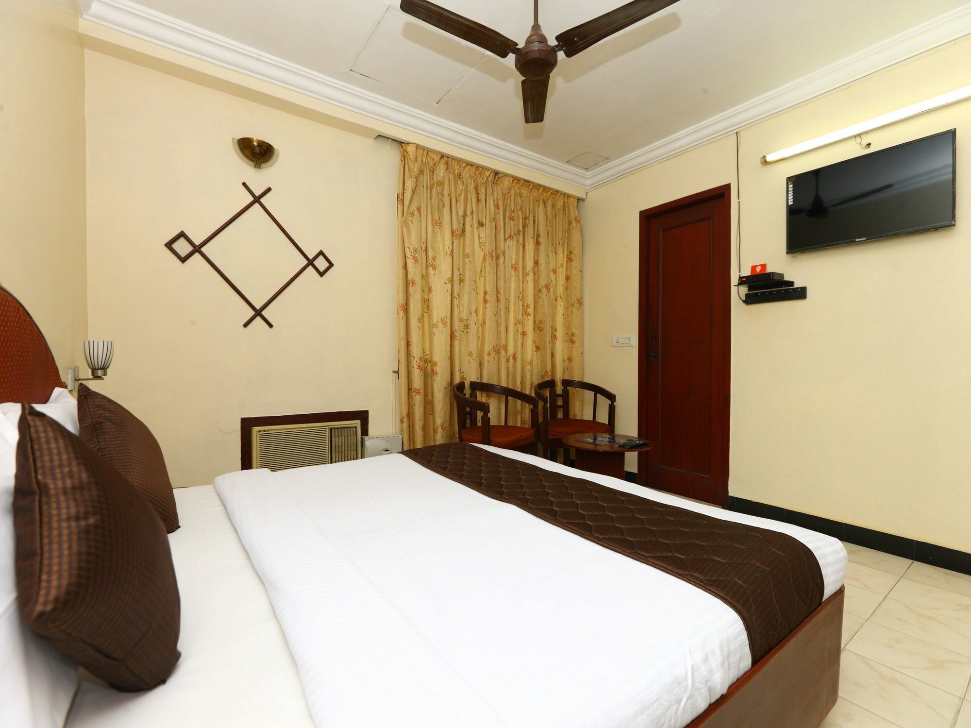 Hotel Oyo 6759 Sky Park 3*