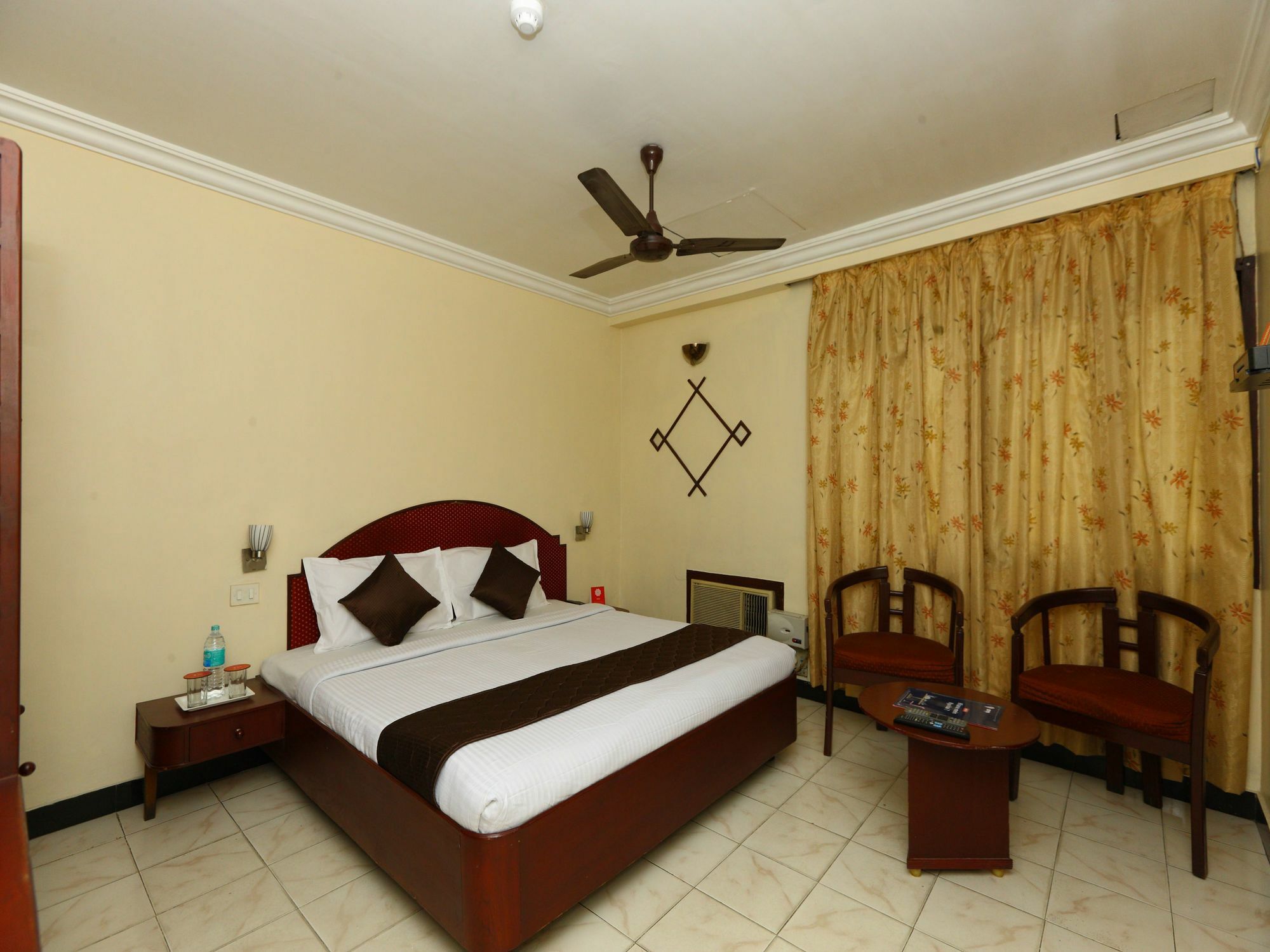 Oyo 6759 Sky Park Hotel Chennai