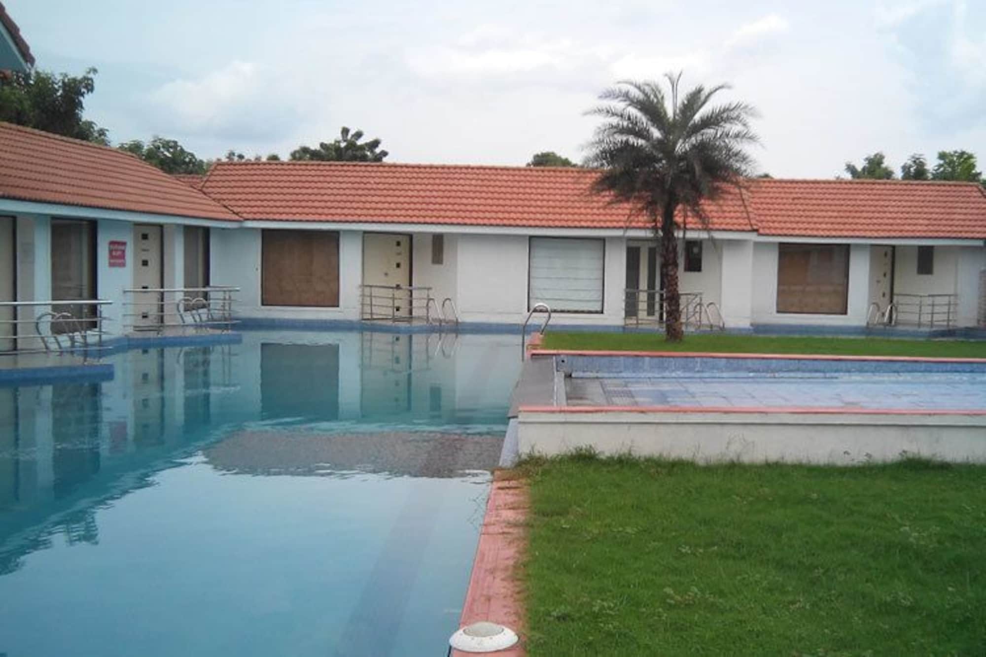 Hotel Village Retreat 3*