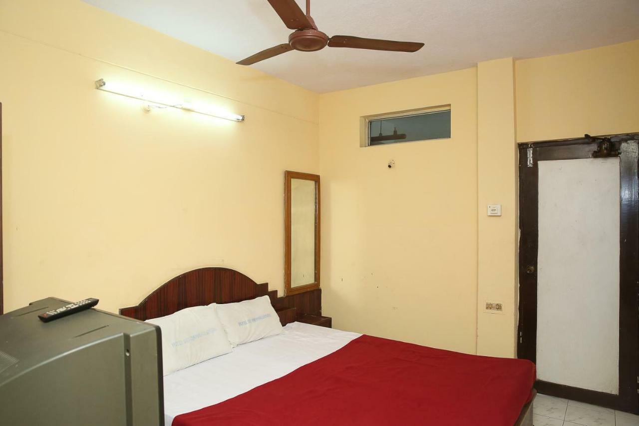 Spot On 41141 Sri Ram Nallamani 3*
