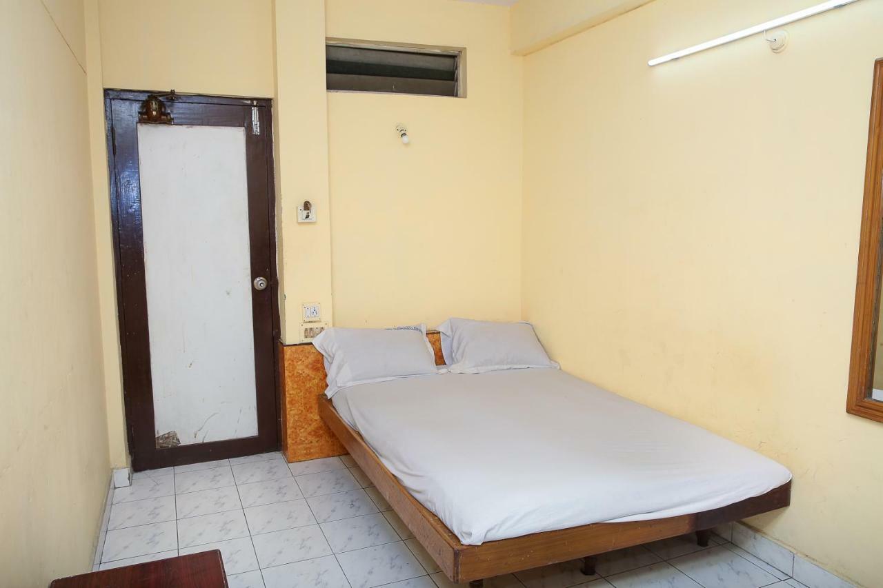 Spot On 41141 Sri Ram Nallamani 3* Chennai