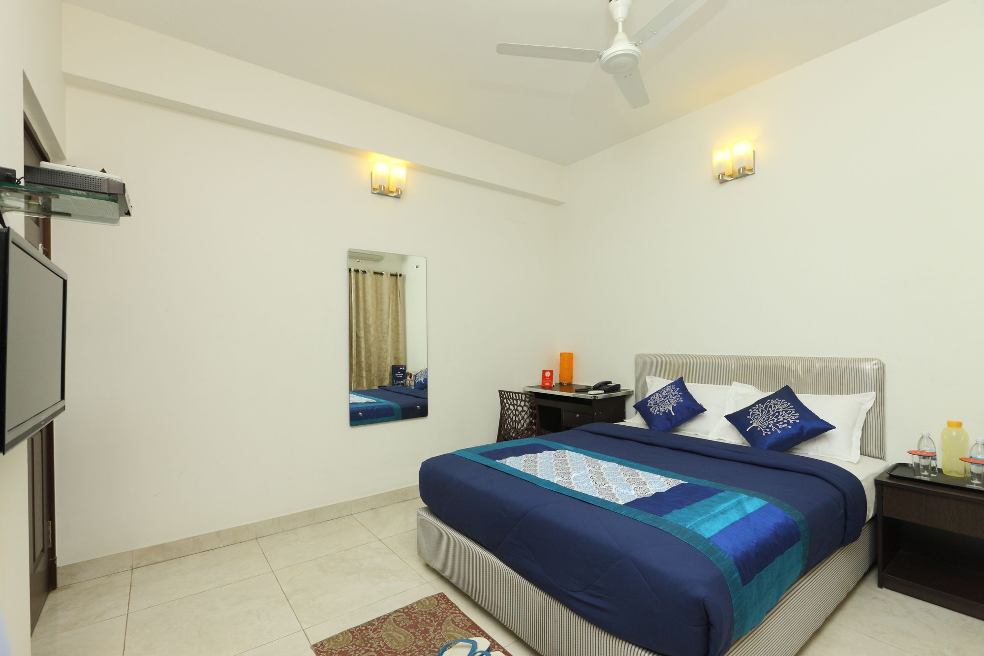 Hotel Oyo 37 Silverkey Thuraipakkam Chennai