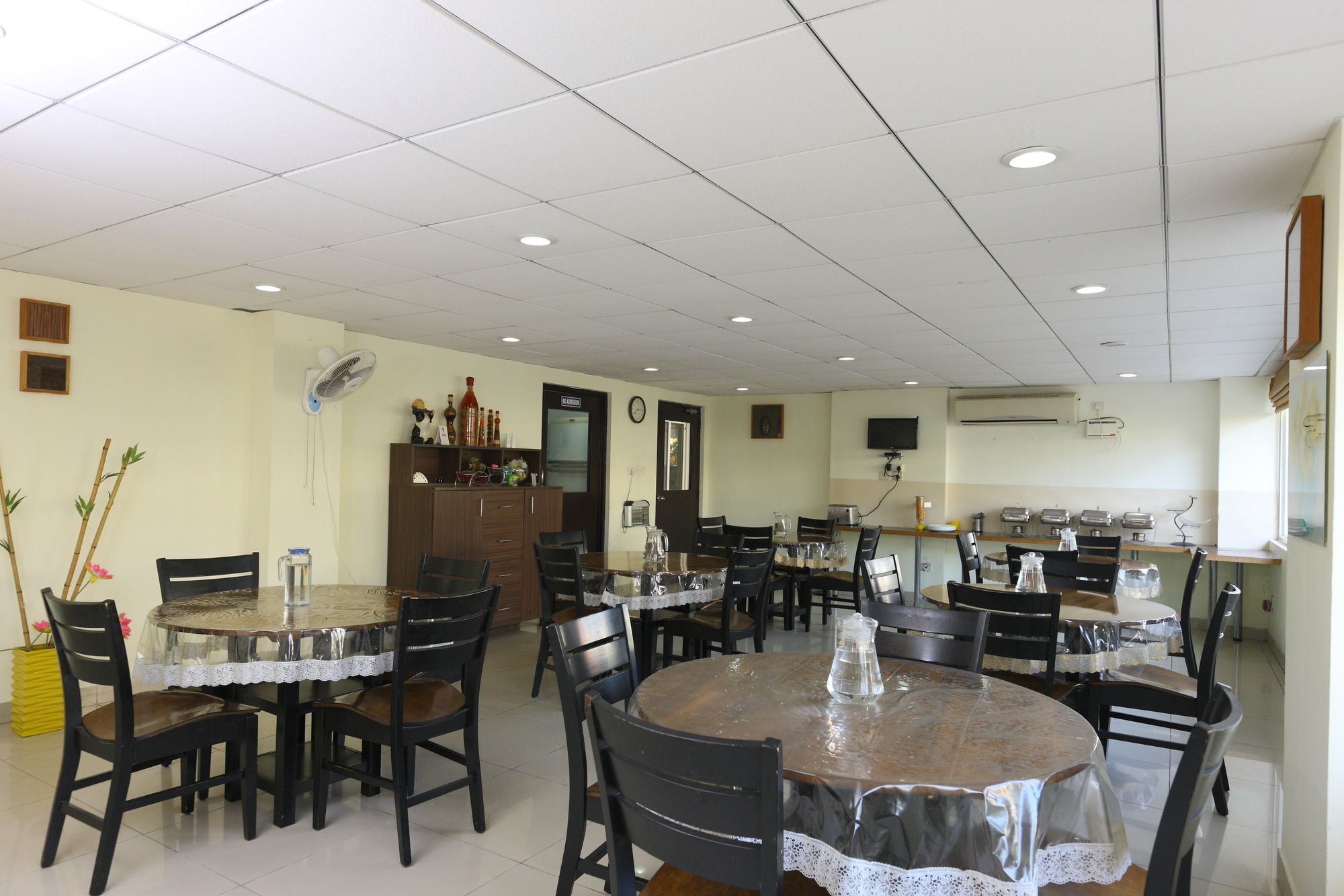 Hotel Oyo 37 Silverkey Thuraipakkam Chennai