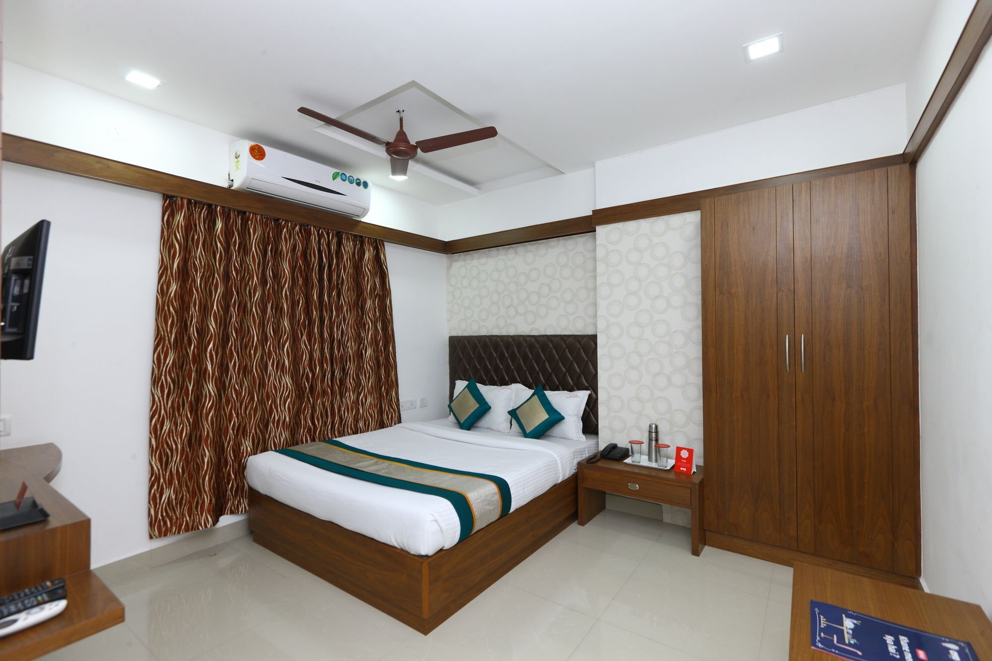 Oyo 6626 Khaleej Residency Hotel 2*