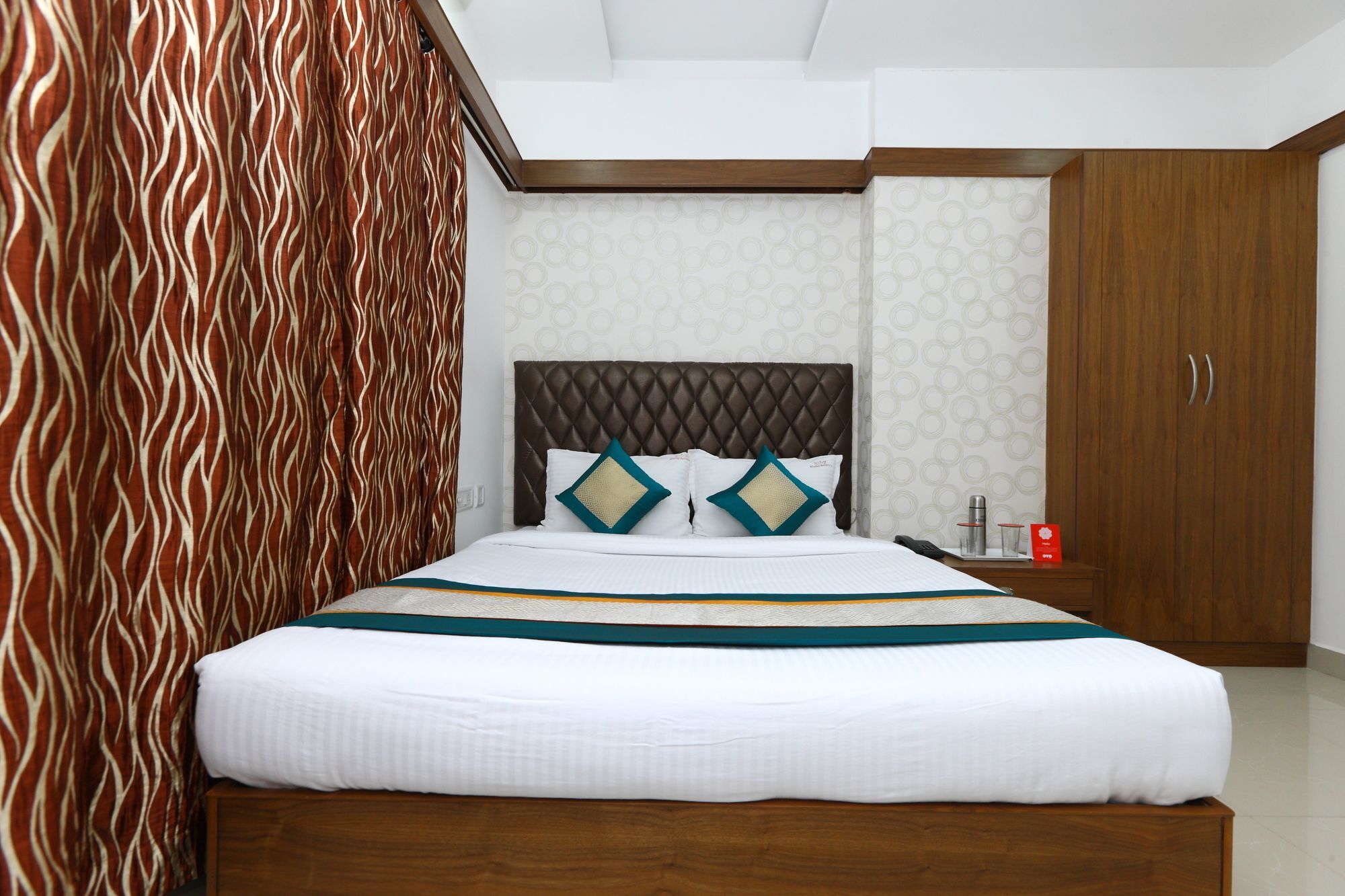 Oyo 6626 Khaleej Residency
