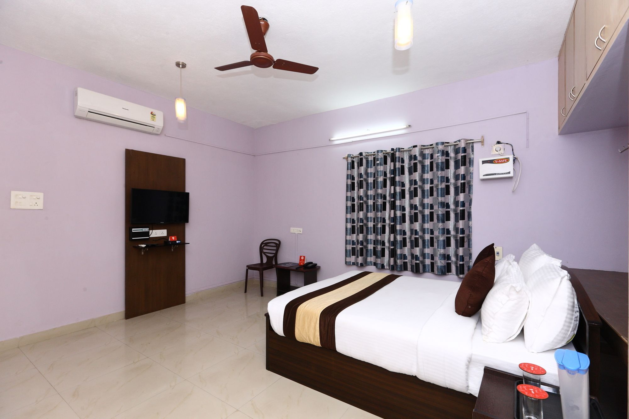 Oyo 8282 Heritage Residency Hotel
