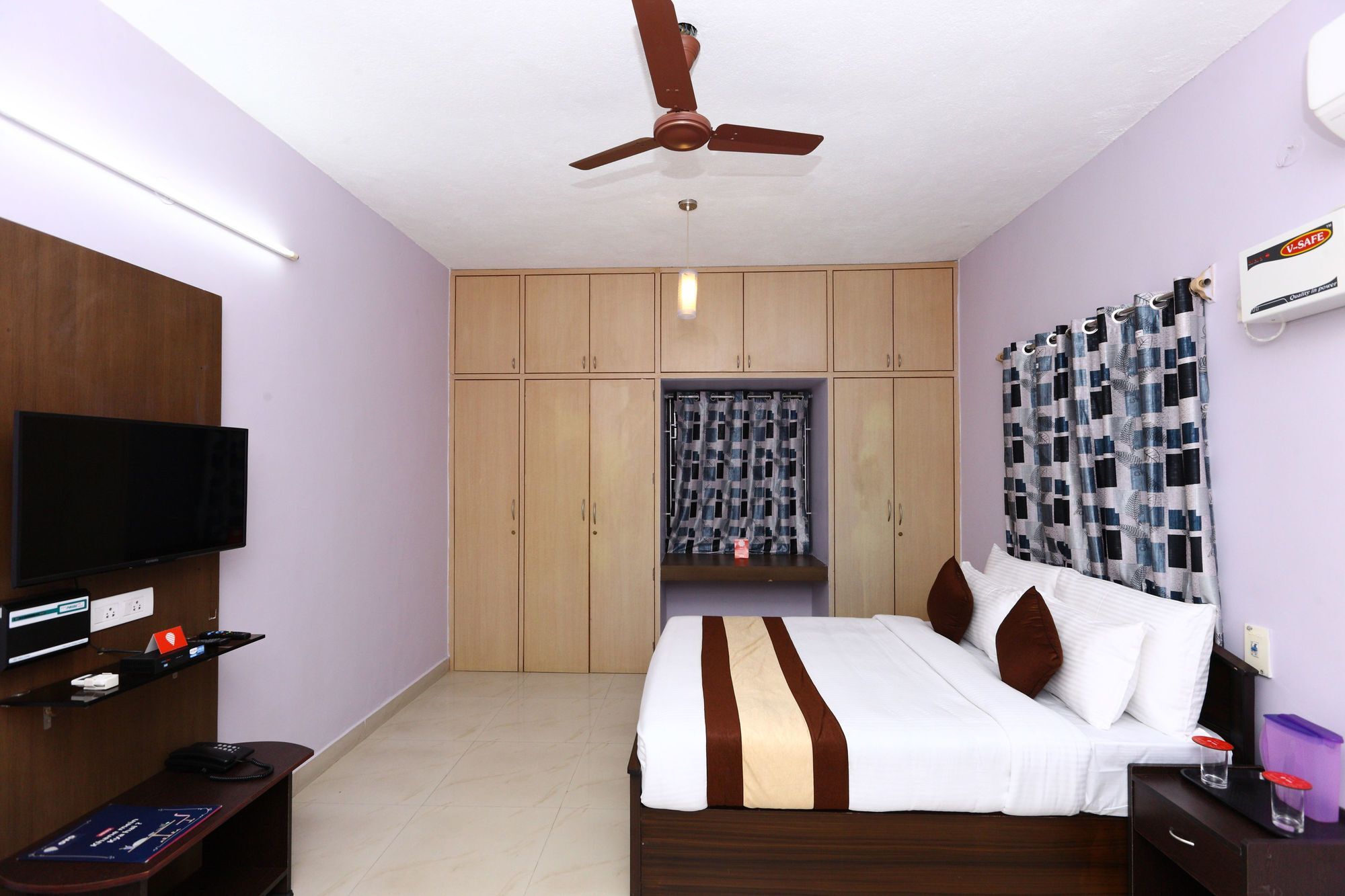 Hotel Oyo 8282 Heritage Residency