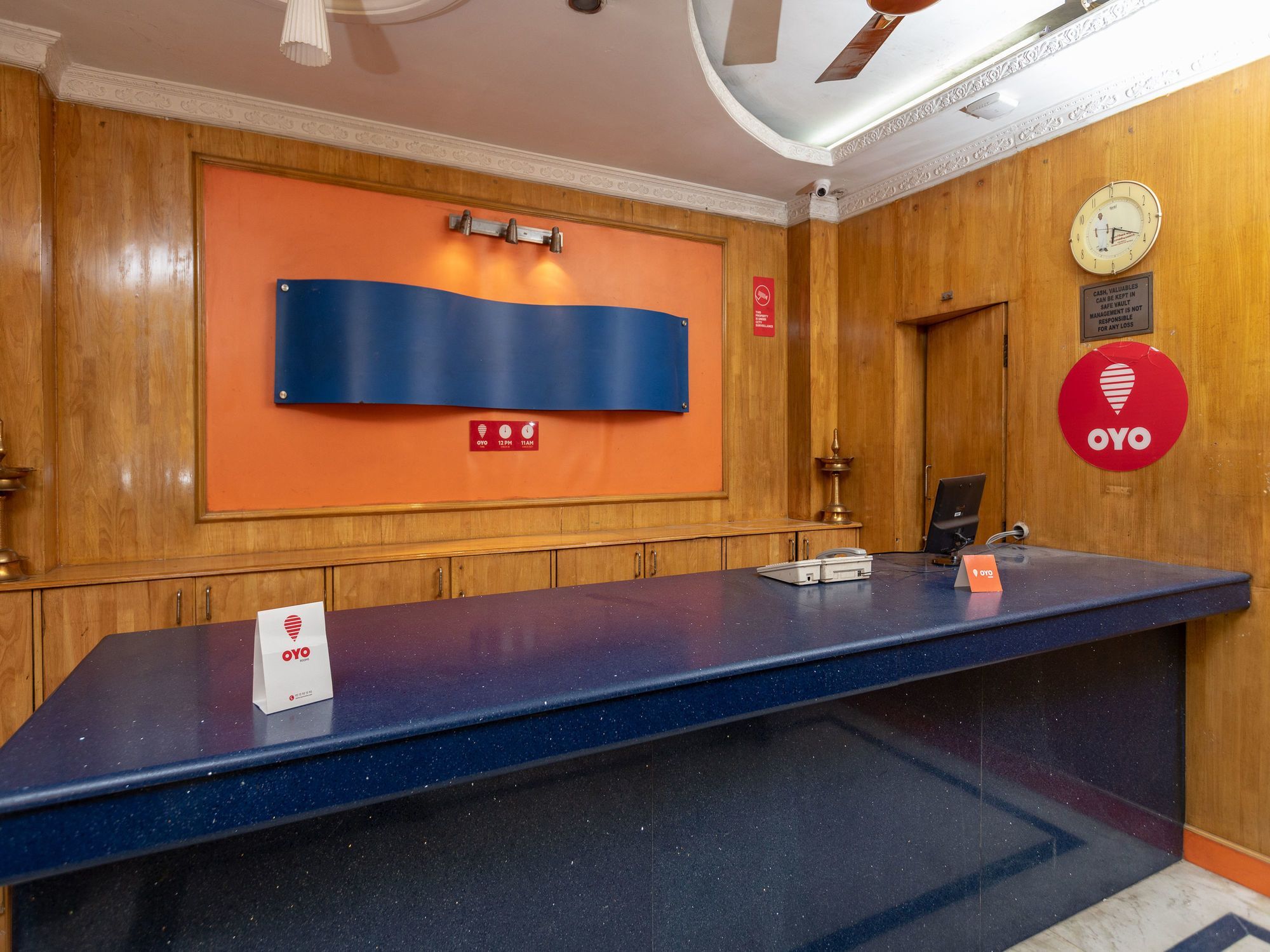 Oyo Flagship 15018 Golden Manor 3*