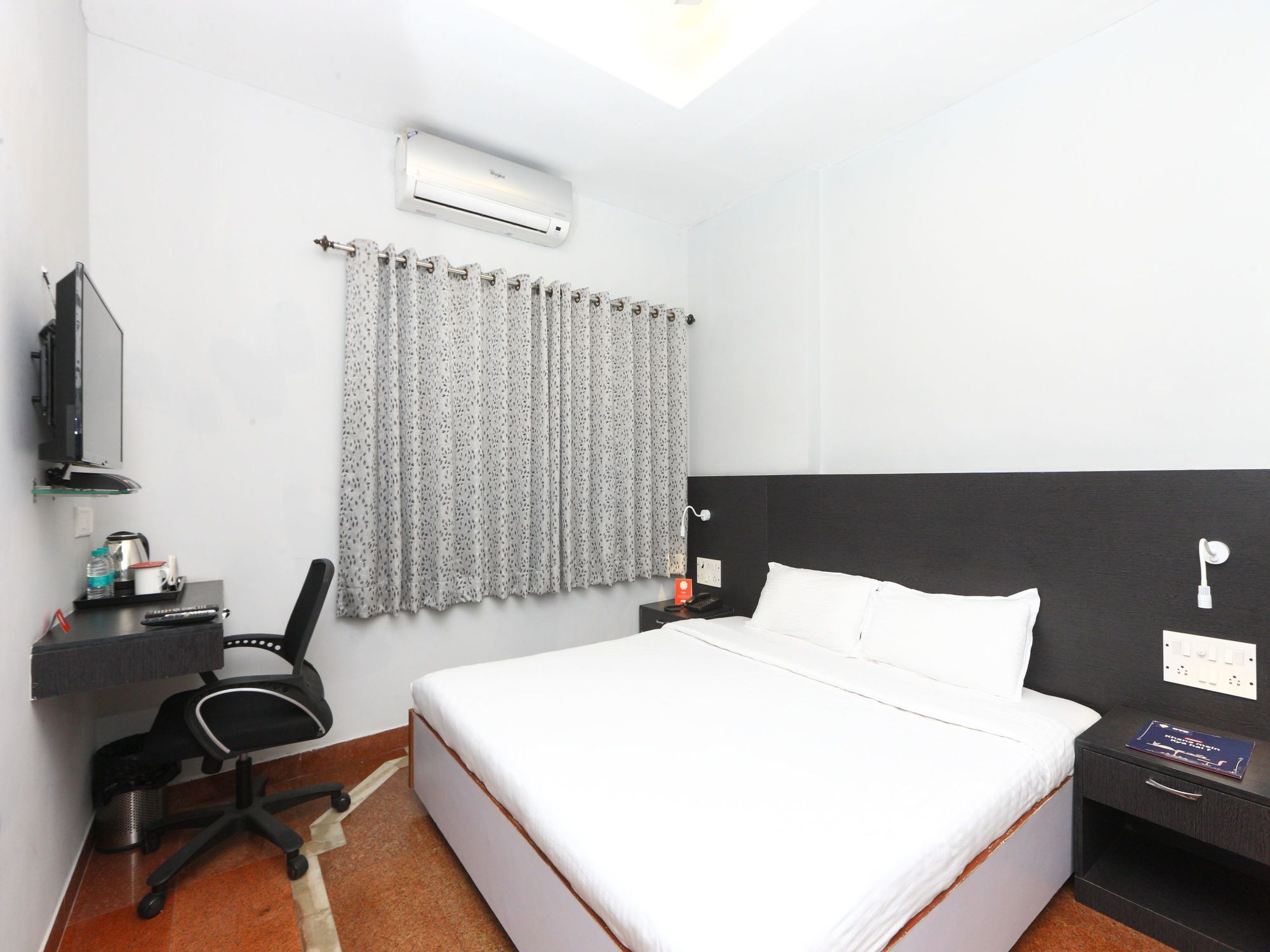 Oyo 9655 Grace Residency 3*