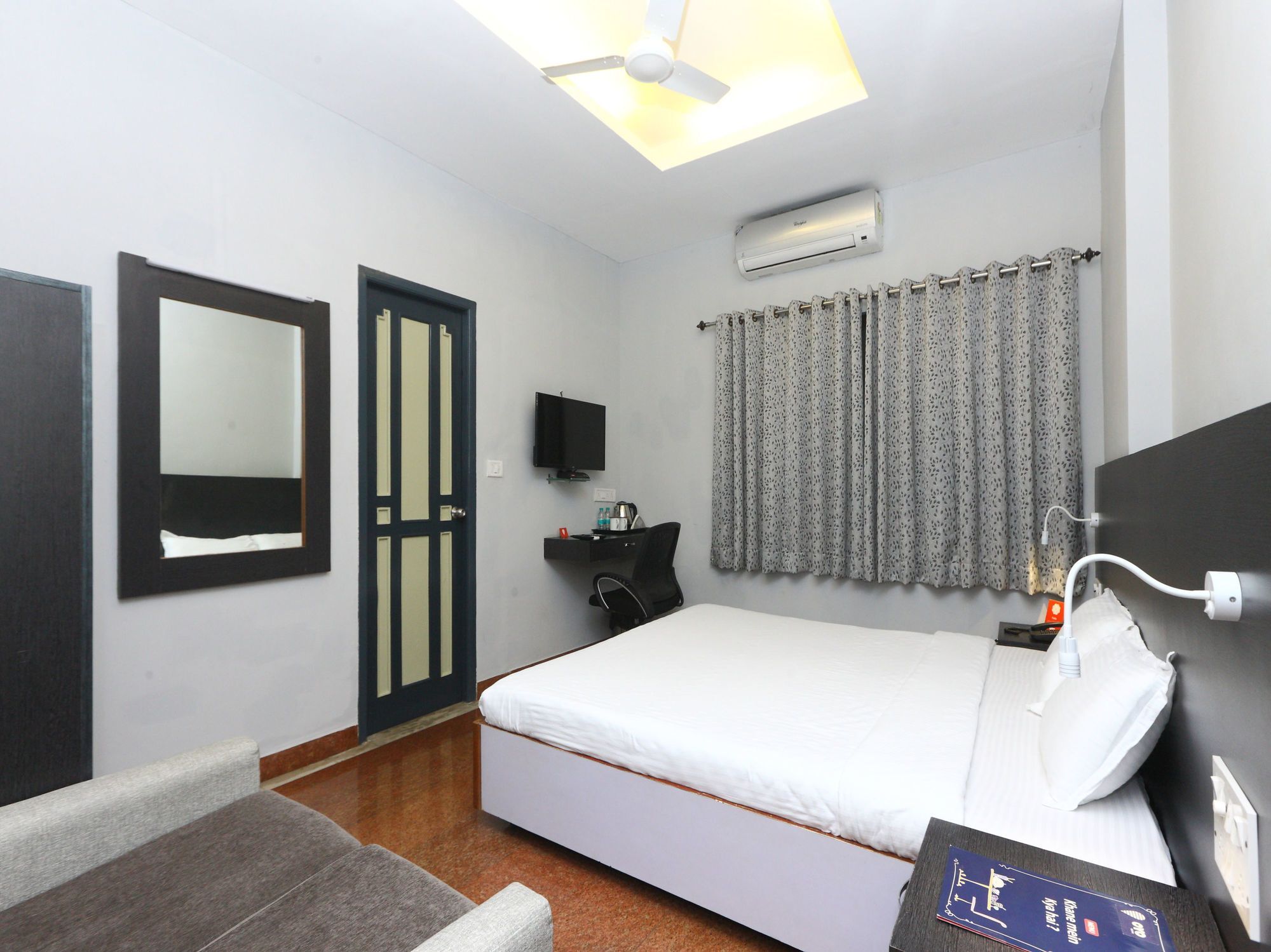 Oyo 9655 Grace Residency