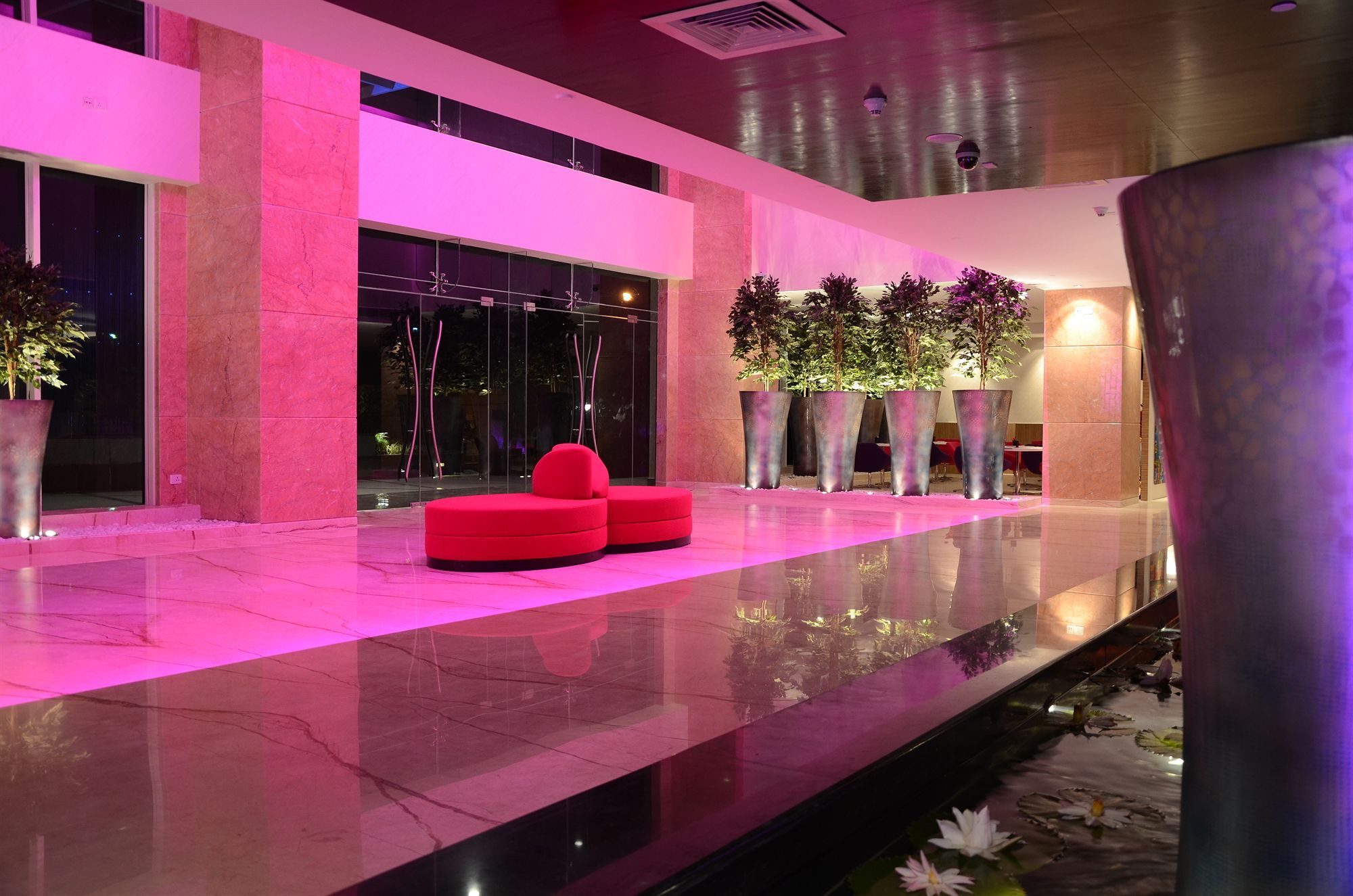 E Hotel