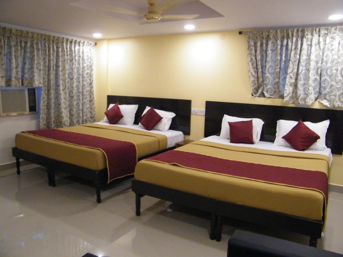 Hotel The White House Residency