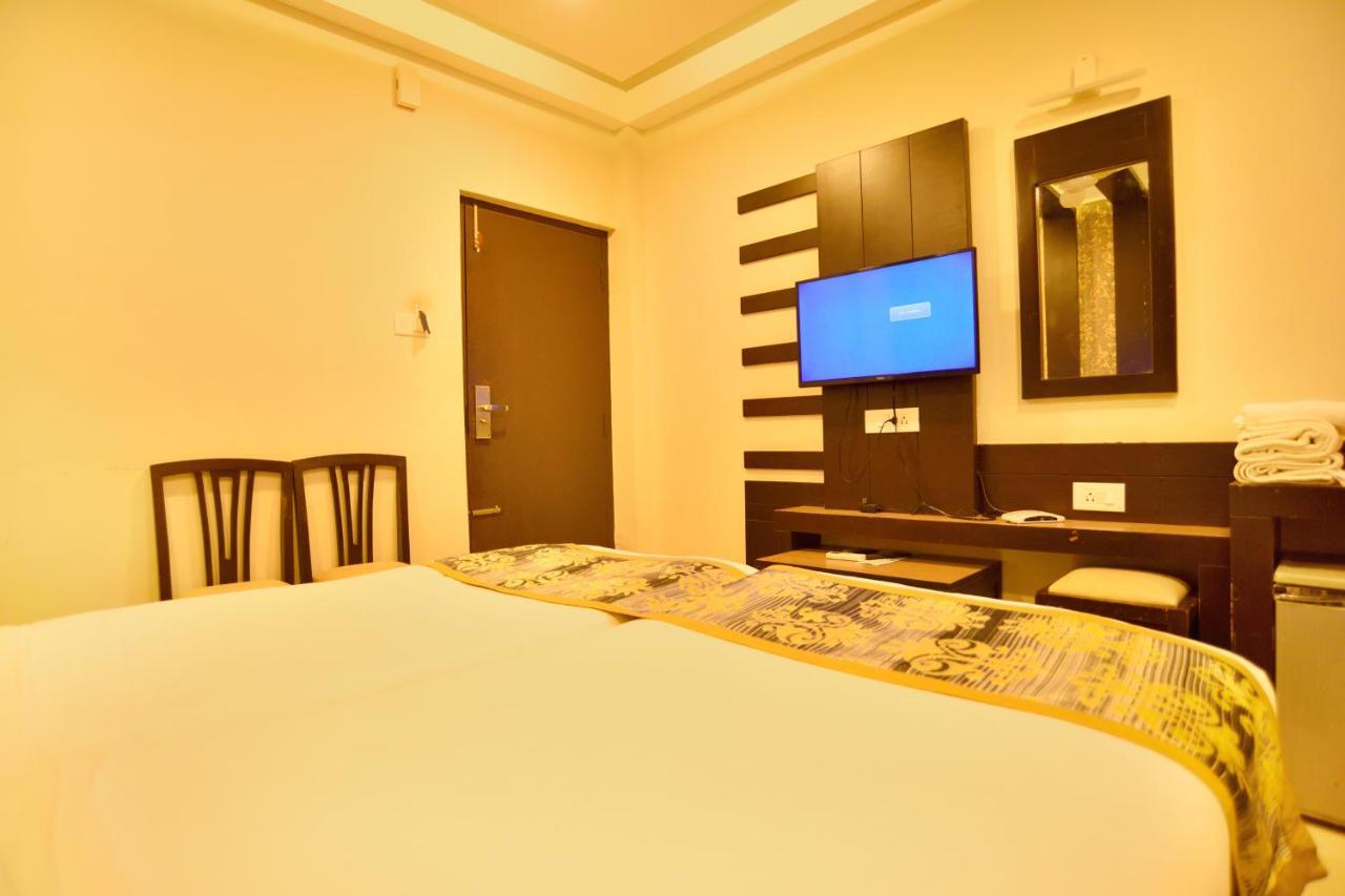 Economy hotel Sea Shell Residency