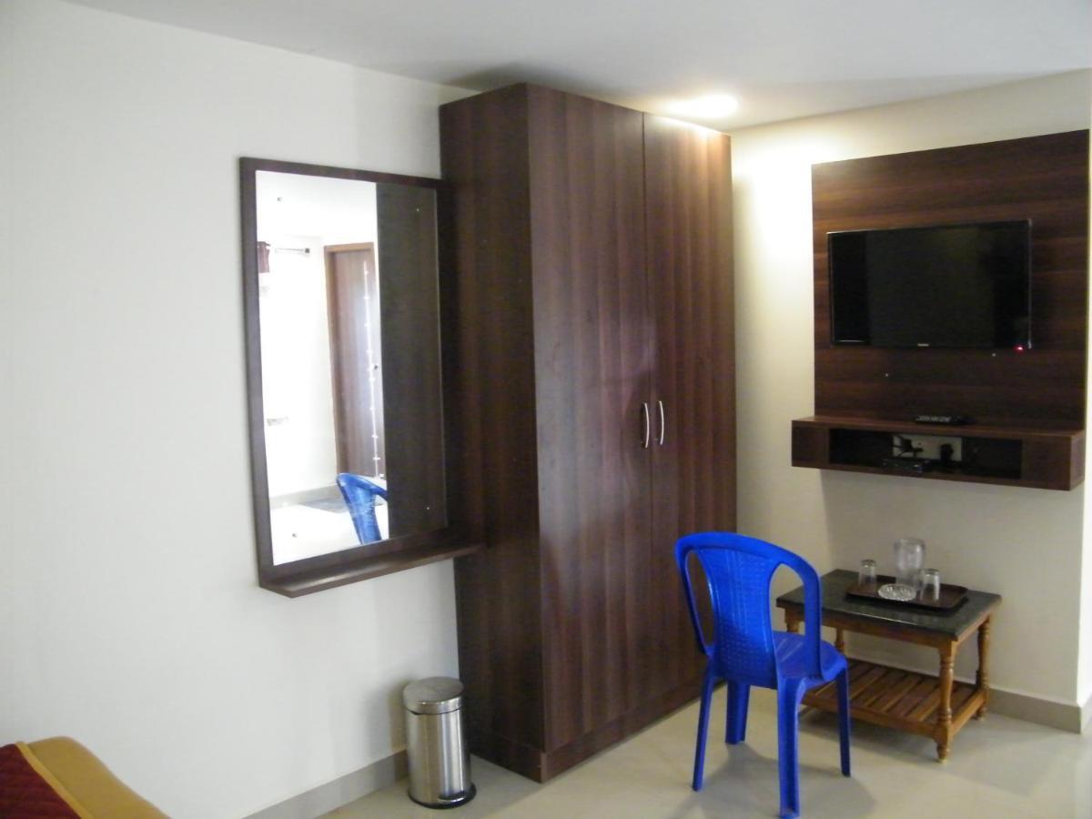The White House Residency Hotel Chennai