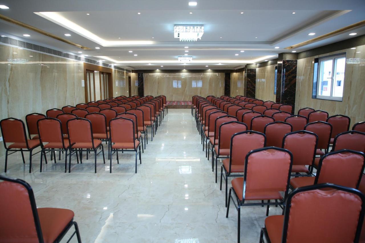 Hotel Sri Chakra