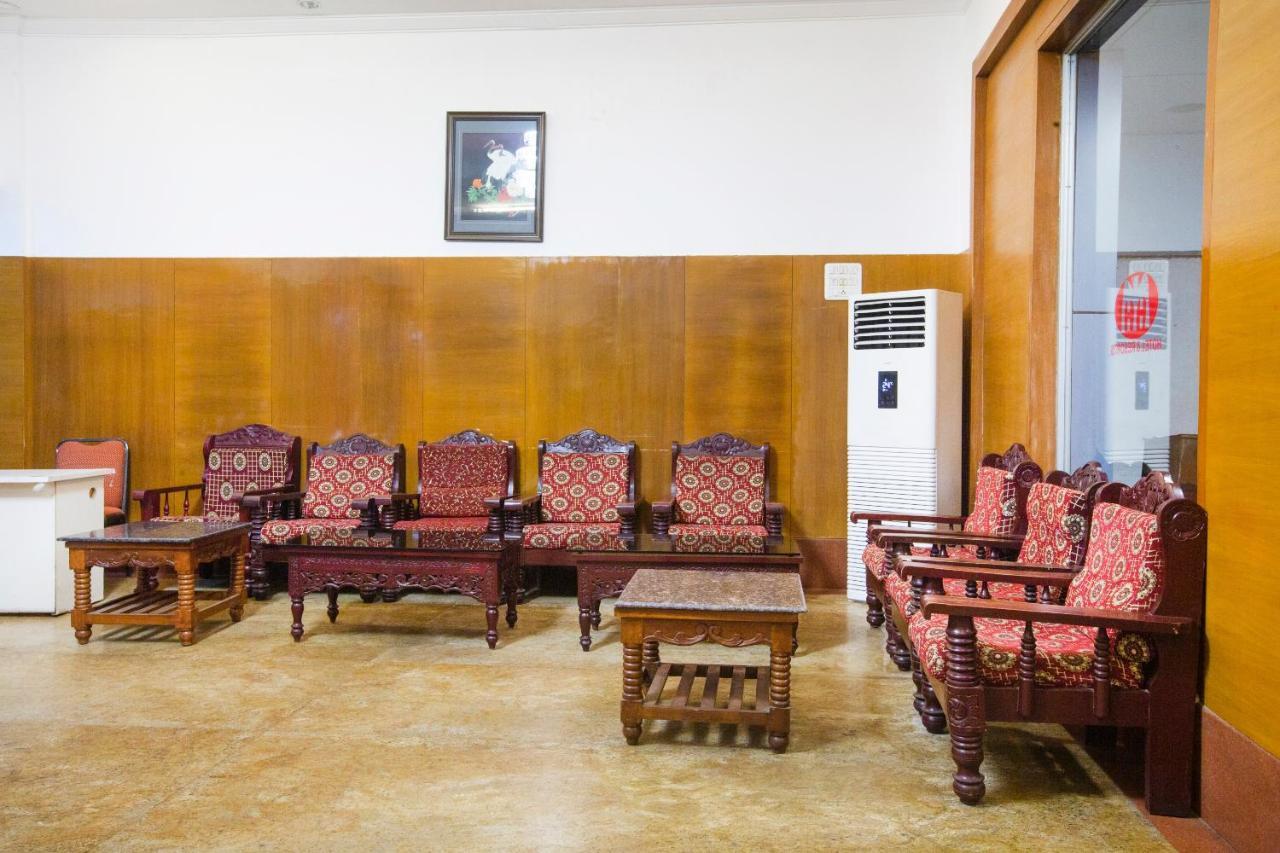 Capital O 69831 Mount Heera Hotel