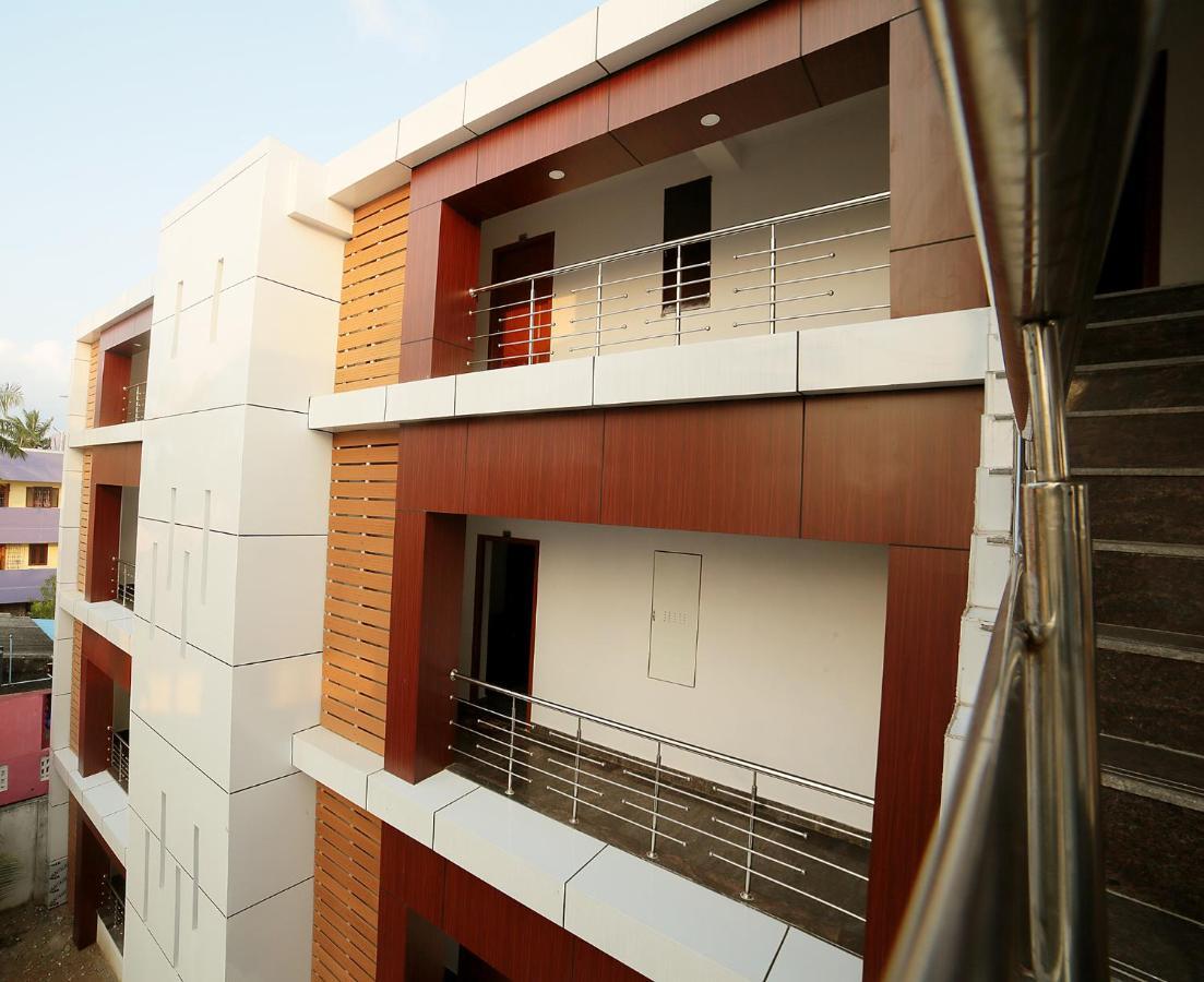 Sathvika Hotel 3*