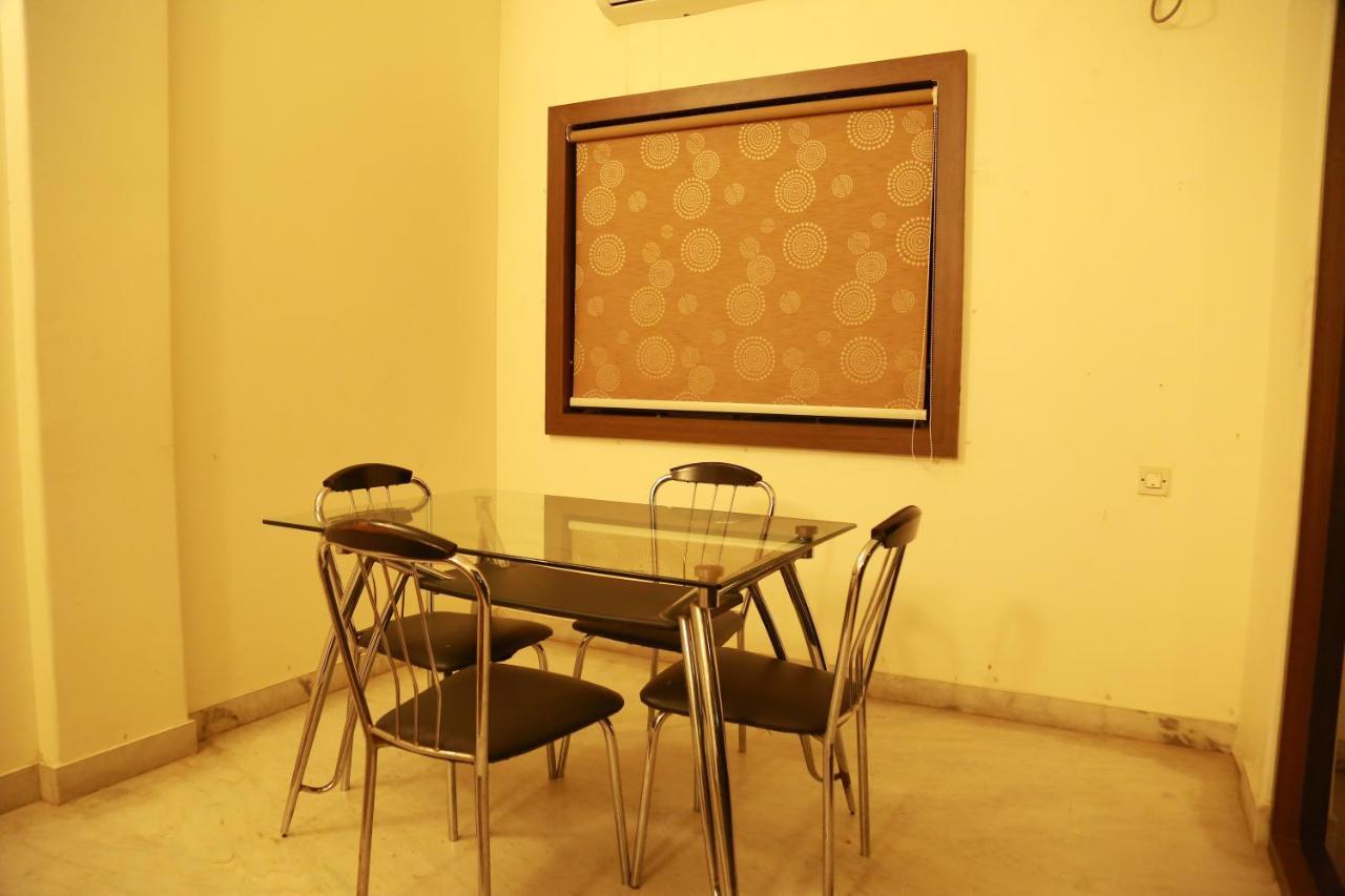 Royal Paris Hotel 2*