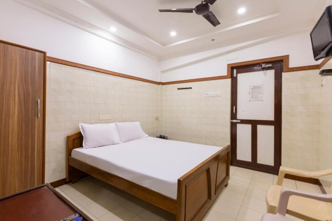 Spot On 45065 New Victory Mansion & 3* Chennai