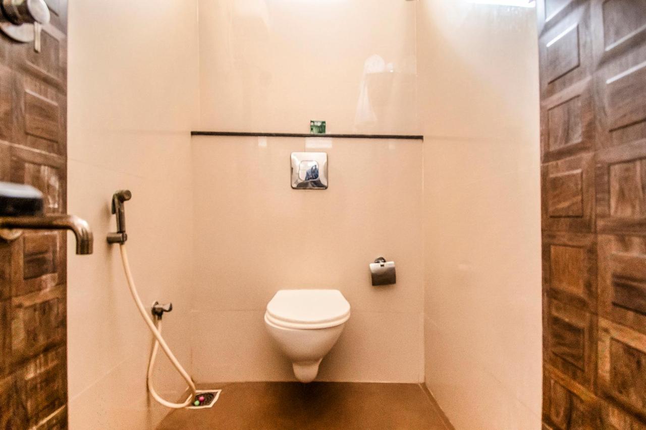 Hotel Fabexpress Advik Sai Residency