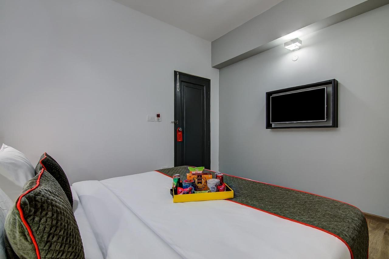 Oyo Townhouse 42 Urvashi Theatre Hotel 3*