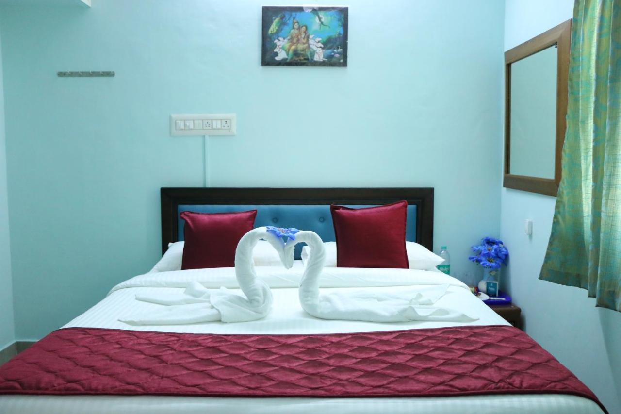 Nkc Airport Hotel 2*